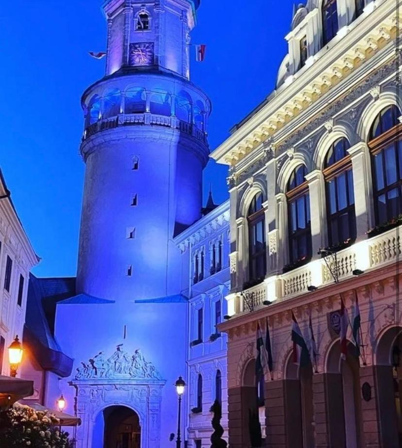 Apartmán Quattro Casa Šoproň Exteriér fotografie